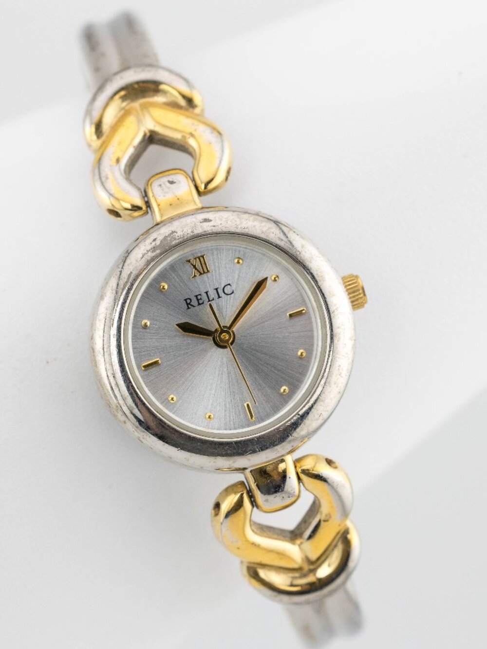 Relic ZR-33096 Quartz Analog Women's Watch New Battery